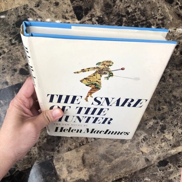 The Snare of the Hunter by Helen MacInnes 1974 Book Club Edition Hardcover DJ - Picture 5 of 10